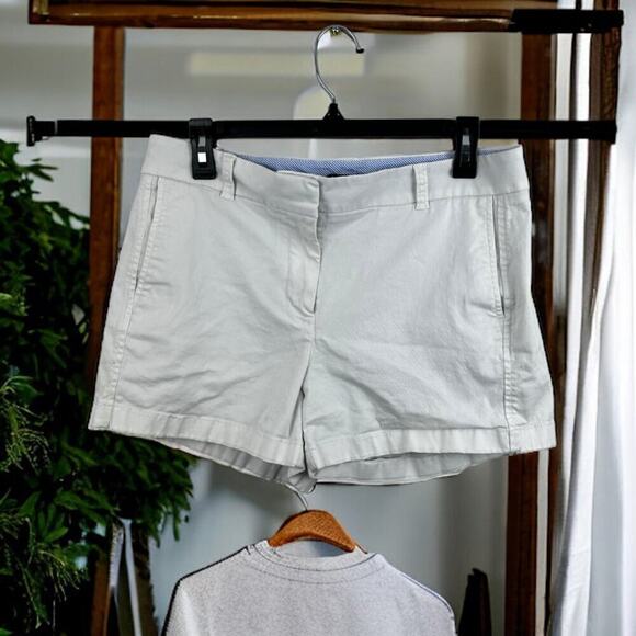 J Crew Women's Sz 8 Cotton White Chino Shorts, summer spring - Picture 1 of 2